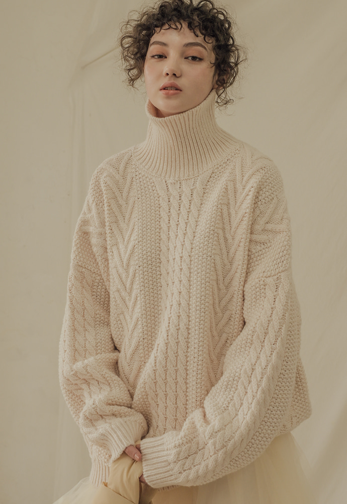 aran turtleneck wool pola knit sweater (ivory)